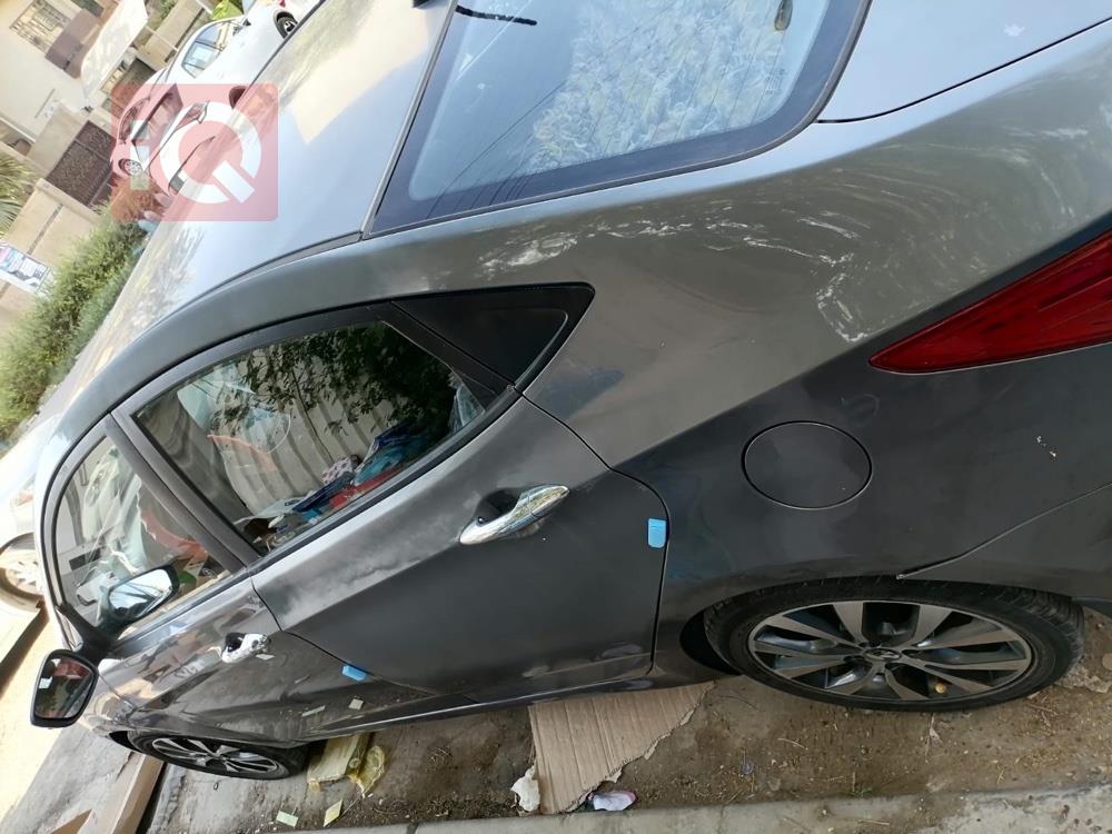 هیوندای ئەکسنت